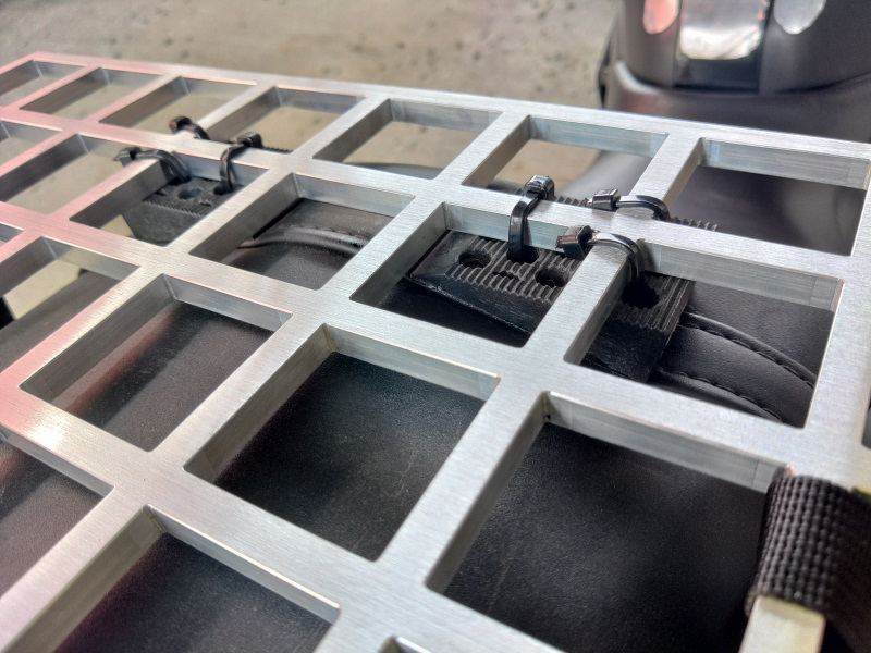 R25�ւ̃L�����A�̌Œ�