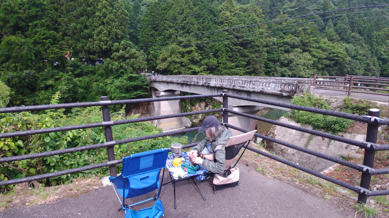 ��̃��l�̒r�ɂ�