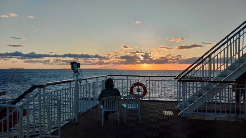 �t�F���[����̖閾��