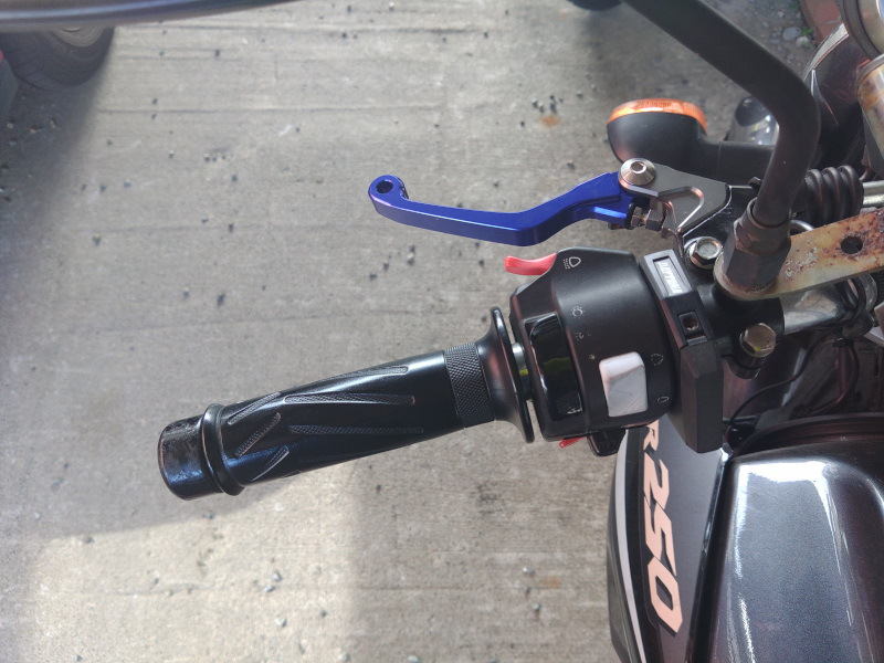 YBR���o�[����